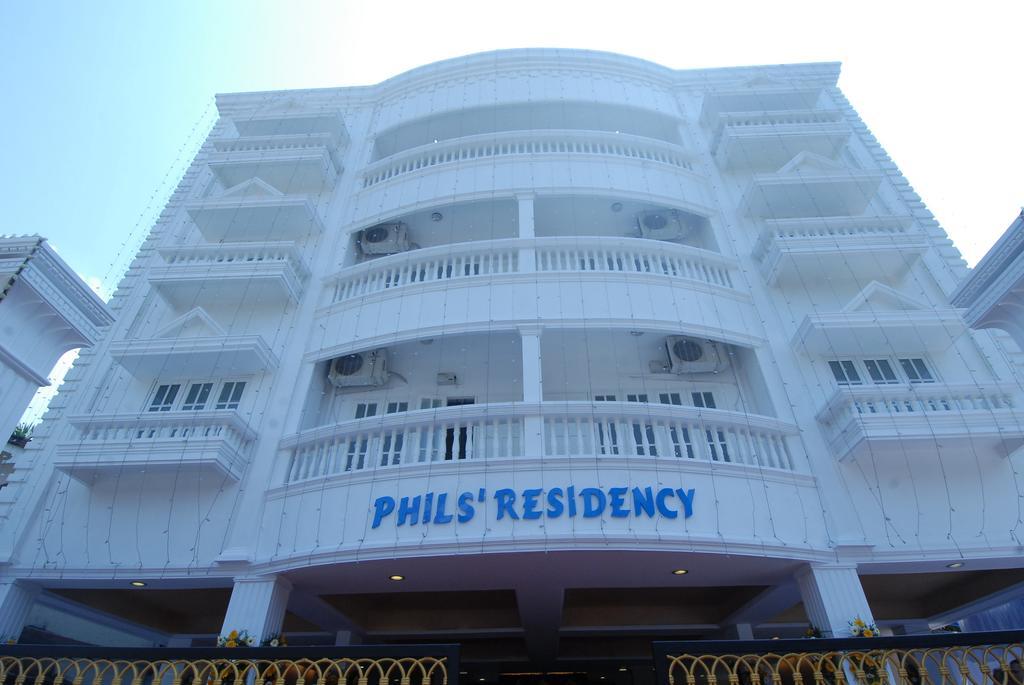 Phils' Residency & Banquets Hotel Kochi Exterior photo